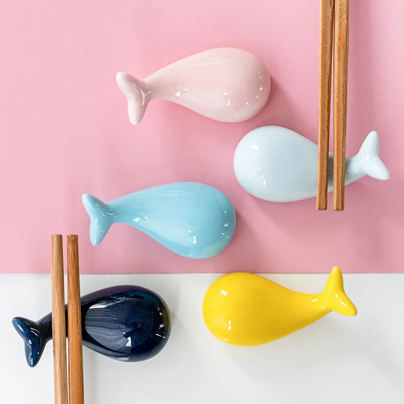 Chopstick Rest Ceramic - Simpatiche bacchette di pesce resto tavolo